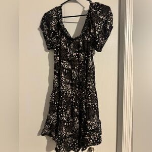 ✨Maurice’s off shoulder shift dress✨